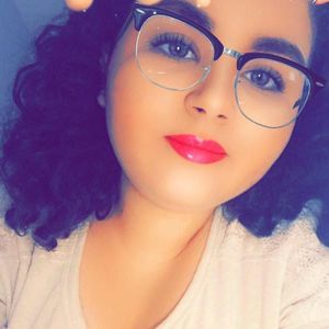 Meet your Posher, Caroline